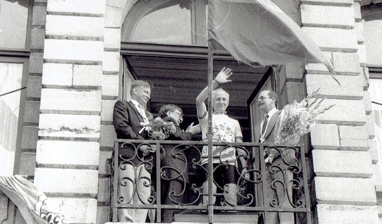 1979